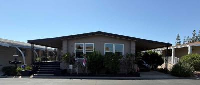Photo 2 of 22 of home located at 24701 Raymond Way #81 Lake Forest, CA 92630