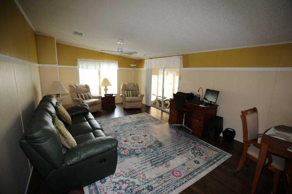 2000 MERIT hs Mobile Home