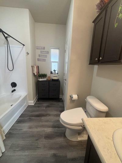 Photo 5 of 11 of home located at 3130 Turner Rd SE Salem, OR 97302