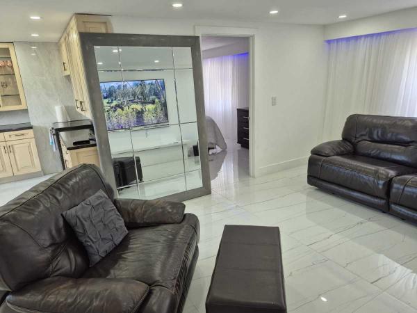 Photo 3 of 2 of home located at 129 NW 50th Ct Pompano Beach, FL 33064