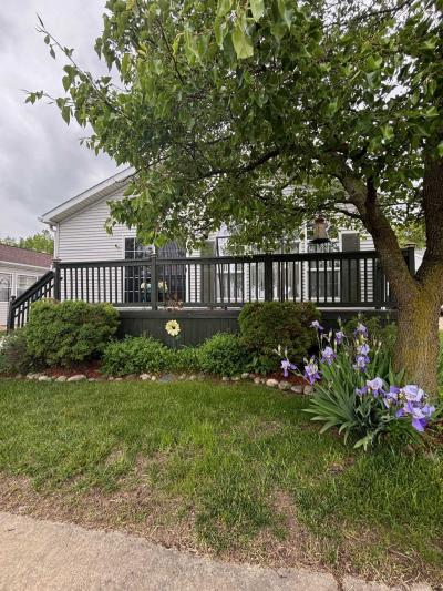 Photo 2 of 33 of home located at 3528 Crystal Ridge Drive Milford, MI 48380
