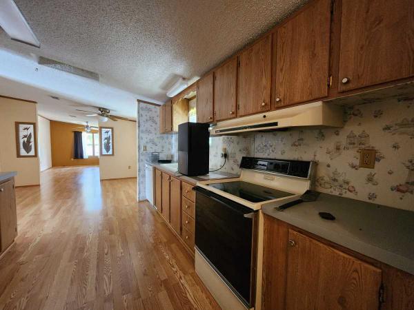 1993 SPRI Manufactured Home