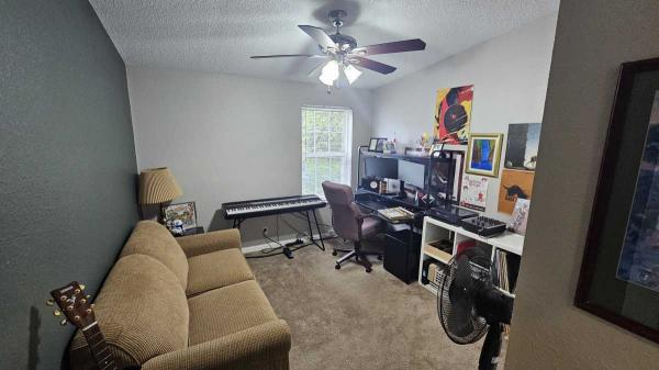 1990 Redman Manufactured Home