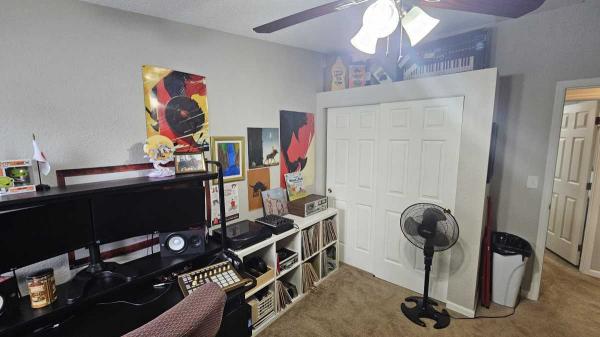 1990 Redman Manufactured Home
