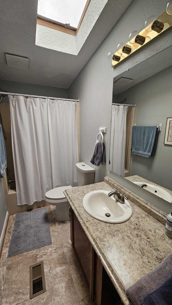 1990 Redman Manufactured Home