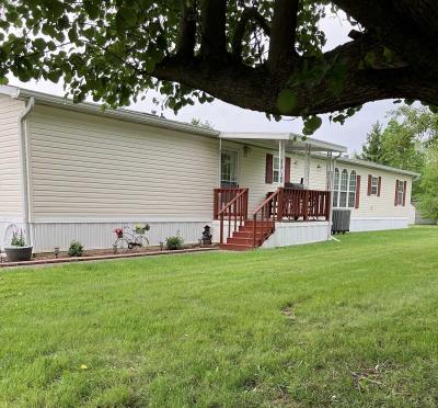 Photo 3 of 38 of home located at 8729 Skiles Place Indianapolis, IN 46234