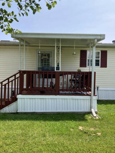 Photo 4 of 38 of home located at 8729 Skiles Place Indianapolis, IN 46234