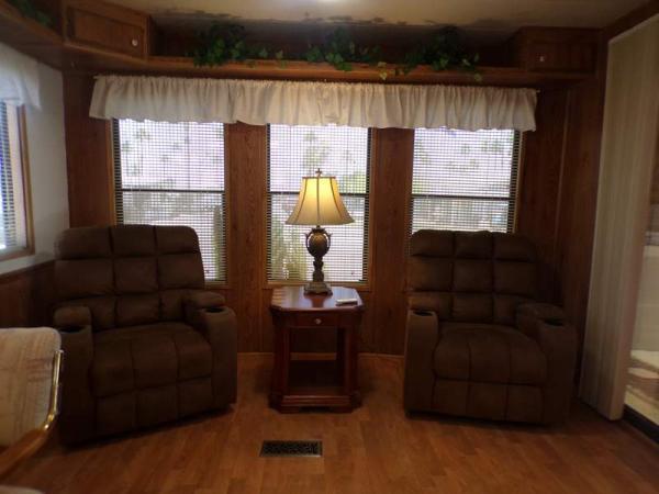 1986 Skyline Manufactured Home