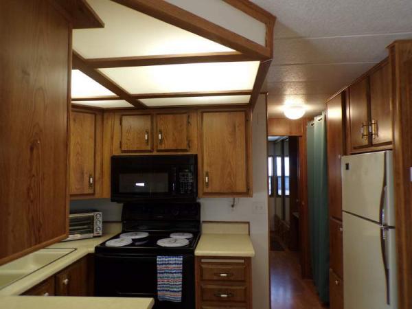 1986 Skyline Manufactured Home