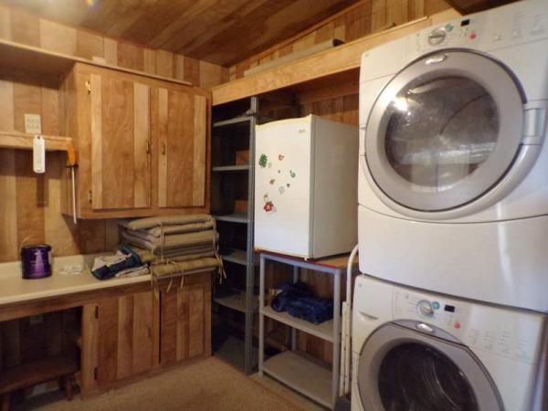 1986 Skyline Manufactured Home