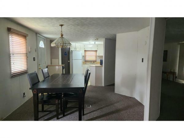 1973 Elcona Manufactured Home