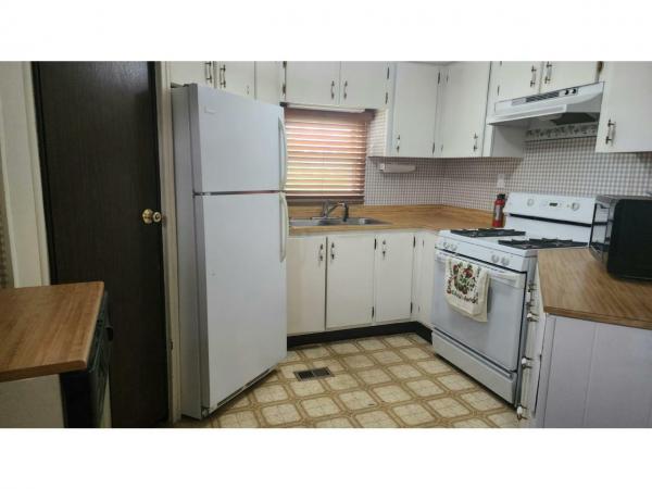 1973 Elcona Manufactured Home