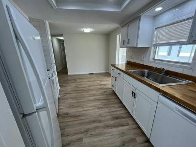 Photo 4 of 20 of home located at 4203 Countryside Drive (Site 2715) Ellenton, FL 34222