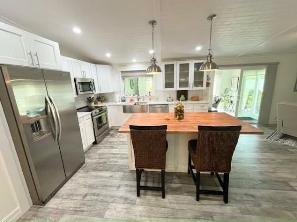 1989 PALM Manufactured Home