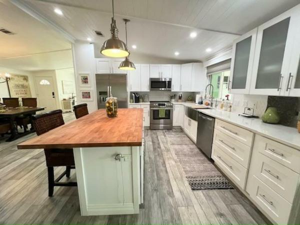 1989 PALM Manufactured Home