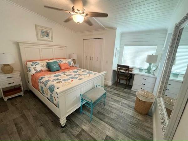 1989 PALM Manufactured Home