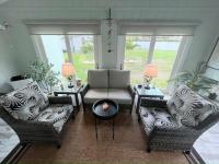 1989 PALM Manufactured Home