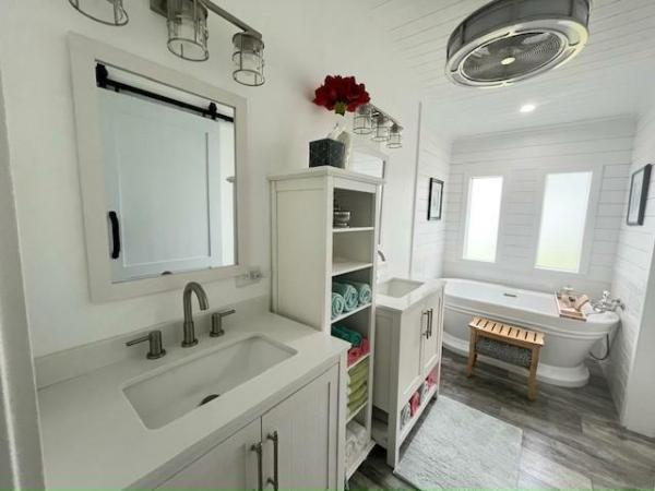 1989 PALM Manufactured Home