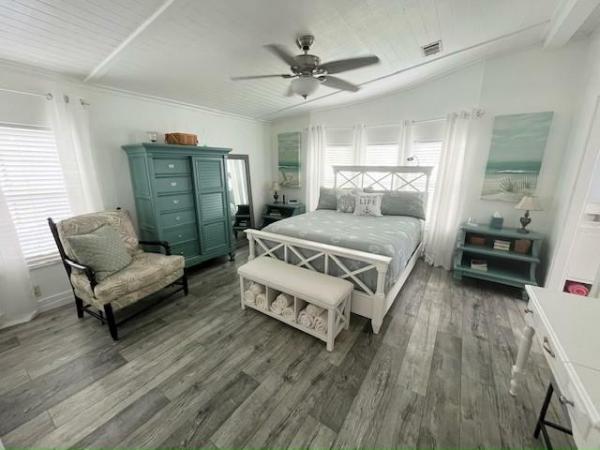 1989 PALM Manufactured Home