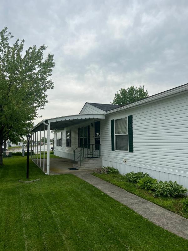 1997 Victorian 235G NR  Home