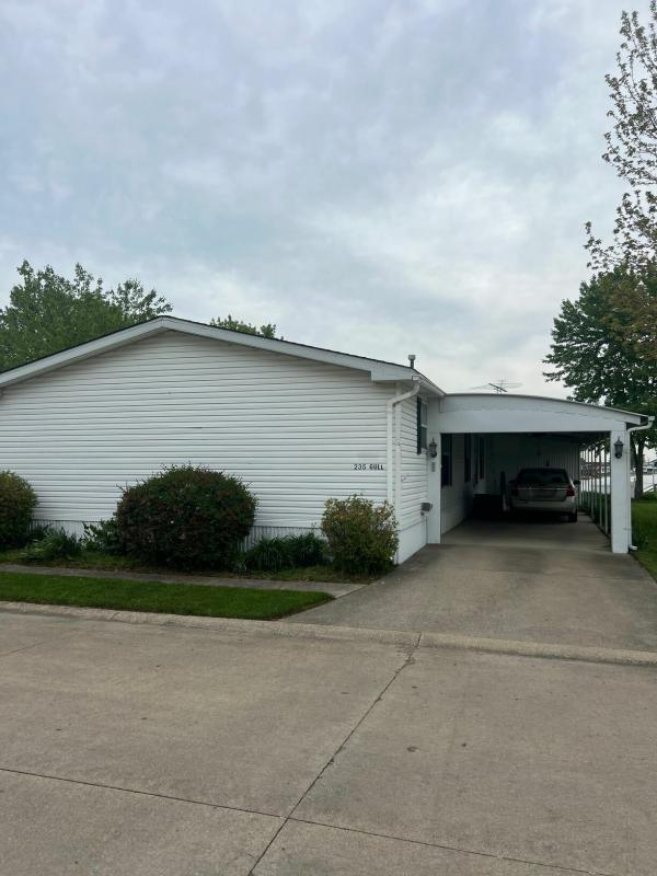 1997 Victorian 235G NR  Home