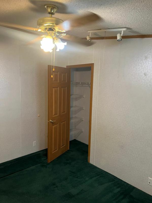1997 Victorian 235G NR  Home