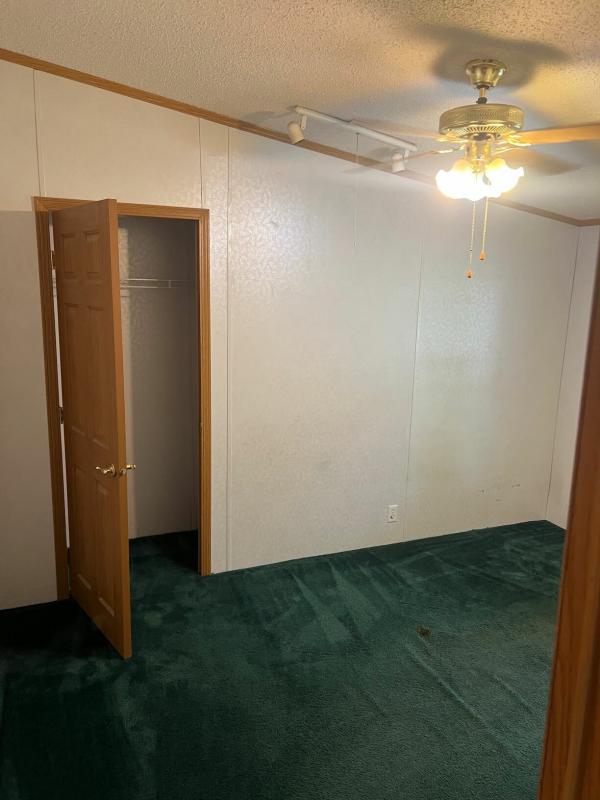 1997 Victorian 235G NR  Home