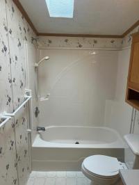 1997 Victorian 235G NR  Home