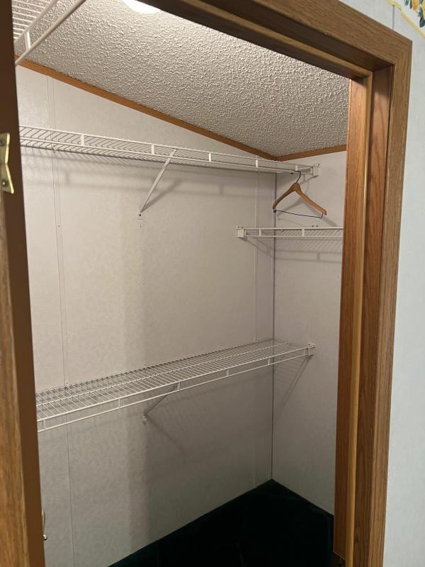 1997 Victorian 235G NR  Home