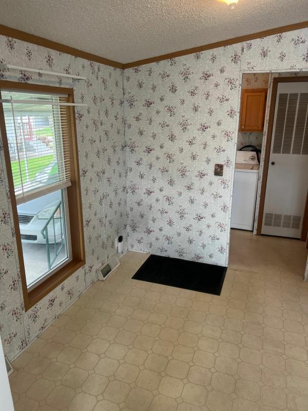 1997 Victorian 235G NR  Home
