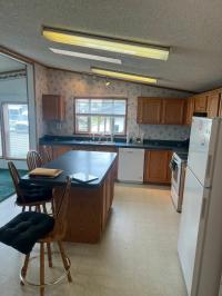 1997 Victorian 235G NR  Home