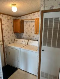 1997 Victorian 235G NR  Home