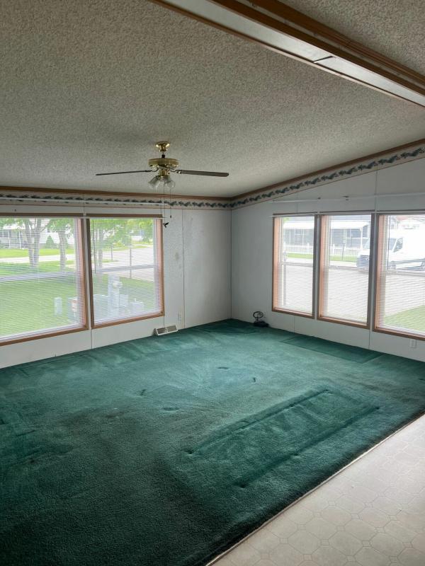 1997 Victorian 235G NR  Home
