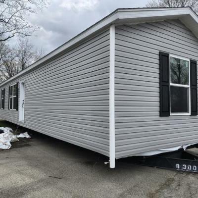 Mobile Home at 27 Crestwood Drive #0124 Middletown, IN 47356