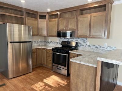 Photo 5 of 13 of home located at 4126 Hexhill Ct Fort Wayne, IN 46818