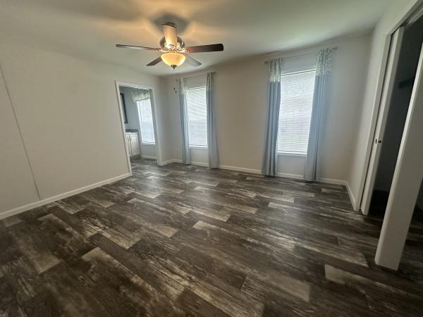 2023 Champion BW8377 Mobile Home