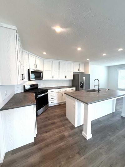 Mobile Home at 22422 Cedar Dr Channahon, IL 60410