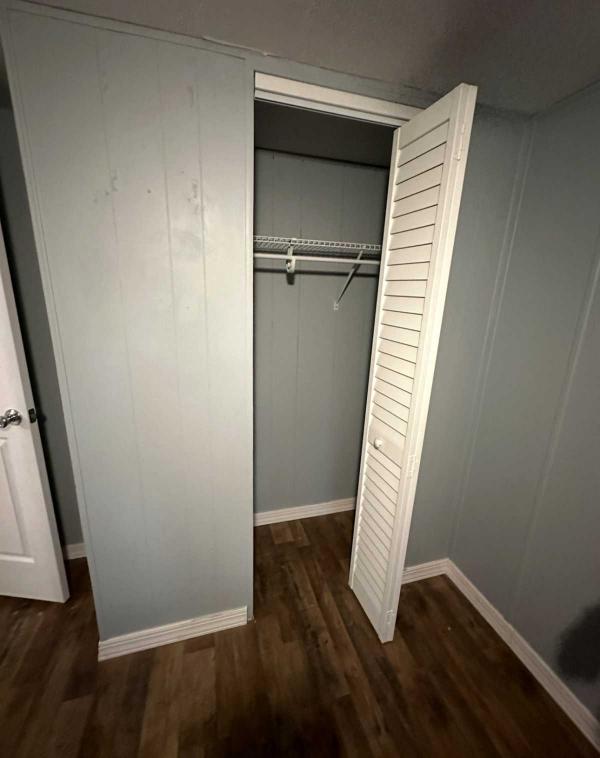 1985 VEGA Manufactured Home