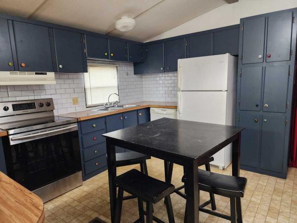 1986 Cavalier Mobile Home For Sale