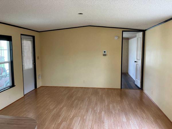 1988 Manufactured Home