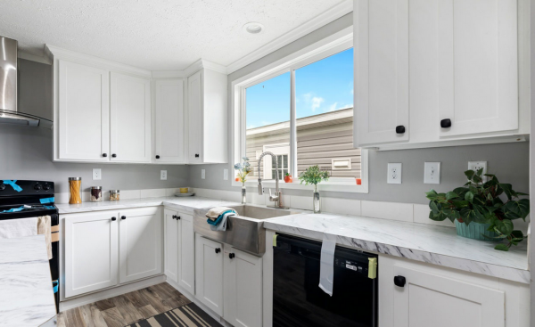 Photo 1 of 2 of home located at 850 Oneida St Menasha, WI 54952