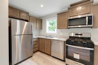 Photo 3 of 15 of home located at 3055 Hillanlake Dr Brooklyn, MI 49230