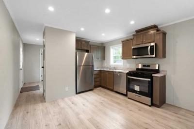 Photo 4 of 15 of home located at 3055 Hillanlake Dr Brooklyn, MI 49230