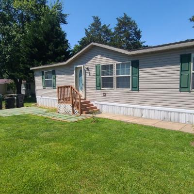 Photo 3 of 18 of home located at 6143 Virginia Ct. #222 Bealeton, VA 22712