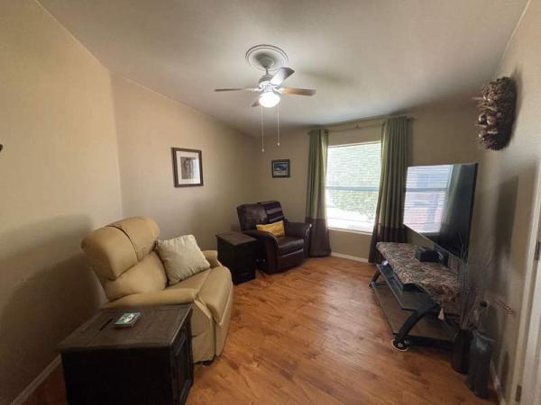 2005 Fleetwood Manufactured Home