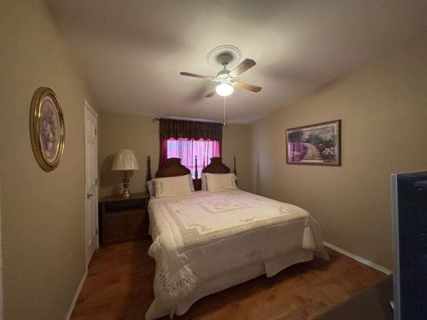 2005 Fleetwood Manufactured Home
