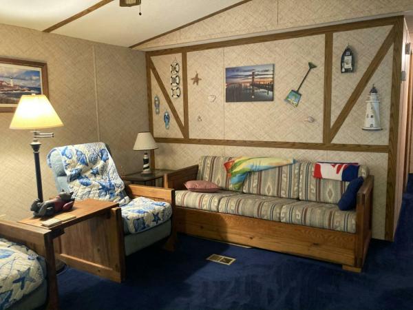 1987 HUNG HS Manufactured Home