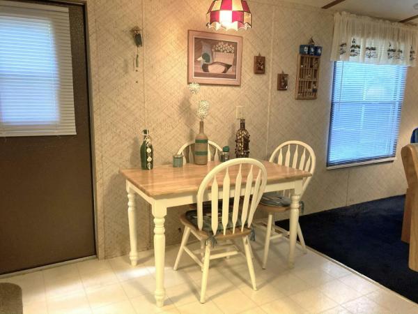 1987 HUNG HS Manufactured Home