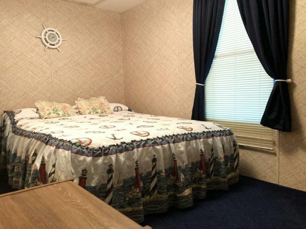 1987 HUNG HS Manufactured Home