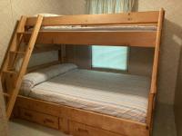 1987 HUNG HS Manufactured Home